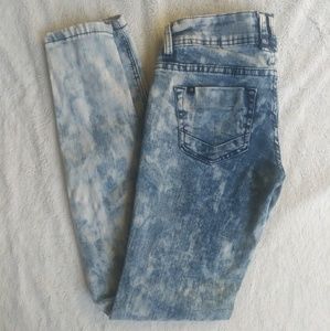 Lovesick 2button skinny jeans